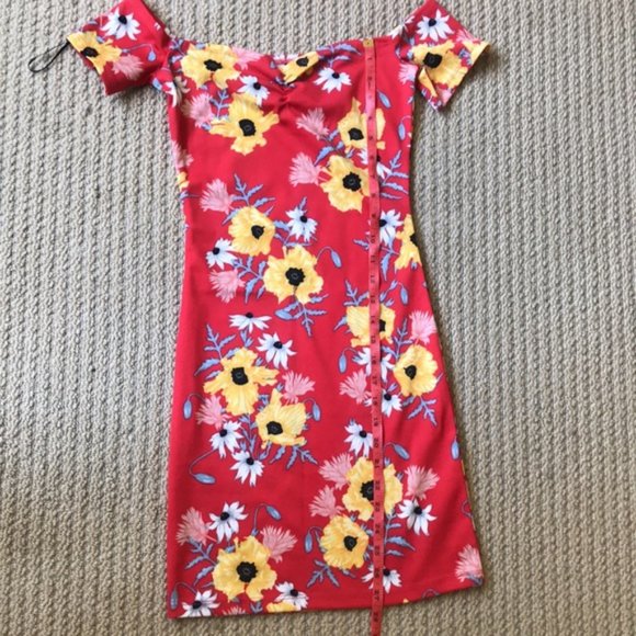 H&M Mini Floral Short Sleeved Dress - Picture 4 of 5